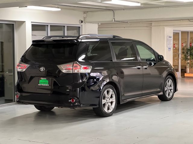 2015 Toyota Sienna SE