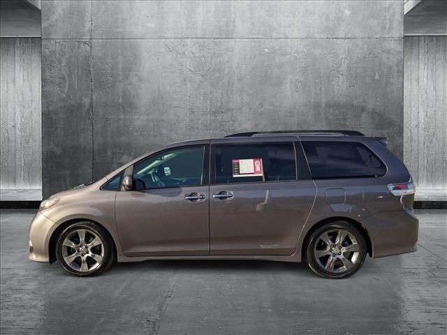 2015 Toyota Sienna SE Premium