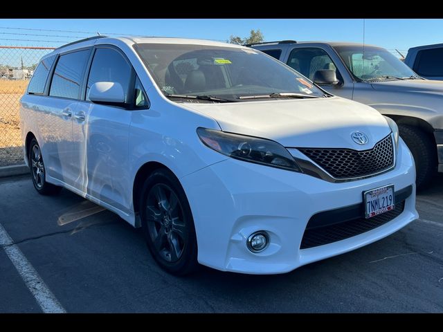 2015 Toyota Sienna SE