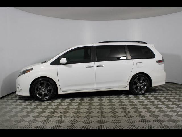 2015 Toyota Sienna SE