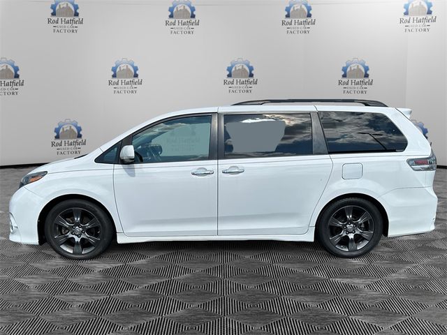 2015 Toyota Sienna SE