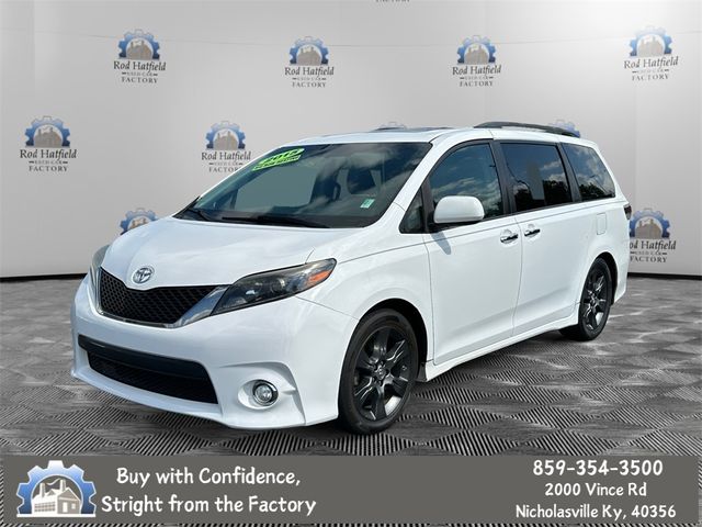 2015 Toyota Sienna SE