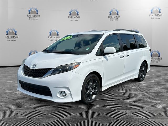 2015 Toyota Sienna SE