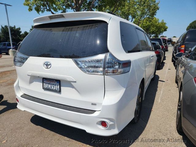 2015 Toyota Sienna SE