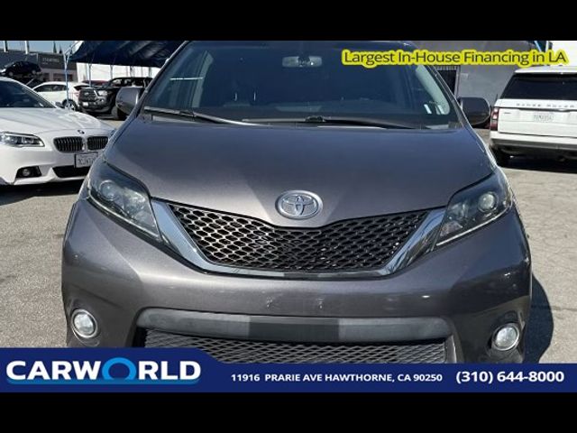 2015 Toyota Sienna SE