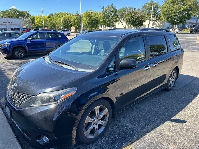 2015 Toyota Sienna SE