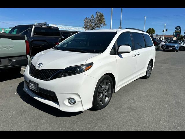 2015 Toyota Sienna SE