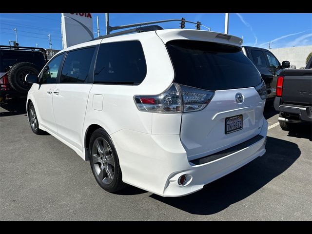 2015 Toyota Sienna SE