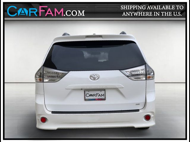 2015 Toyota Sienna 