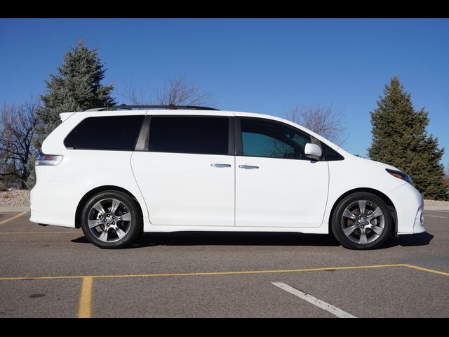 2015 Toyota Sienna 