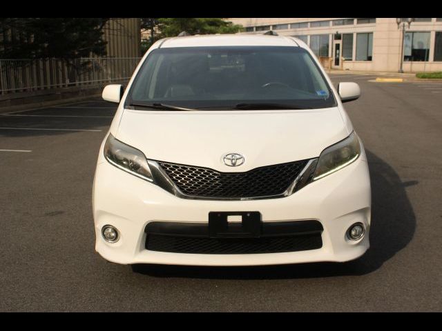 2015 Toyota Sienna SE