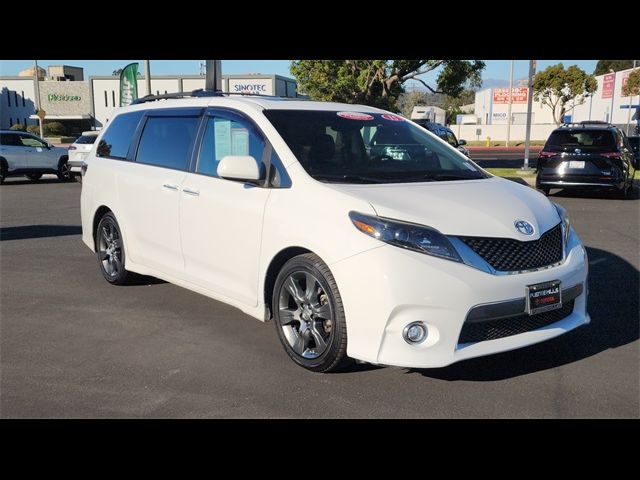 2015 Toyota Sienna SE