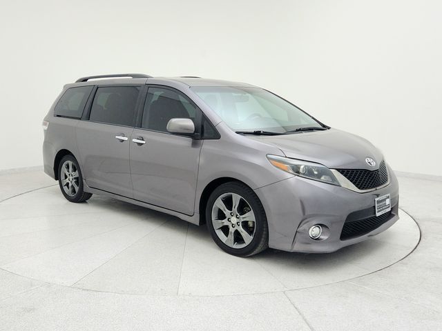 2015 Toyota Sienna SE Premium