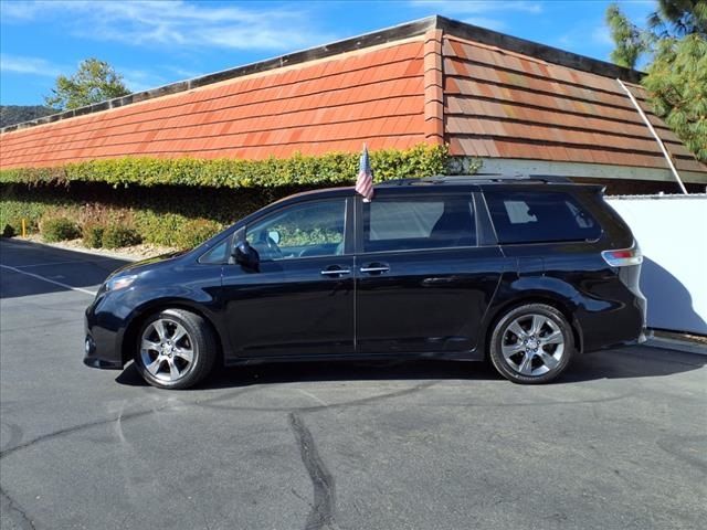 2015 Toyota Sienna SE Premium