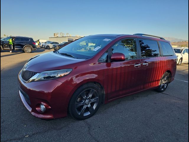 2015 Toyota Sienna SE Premium