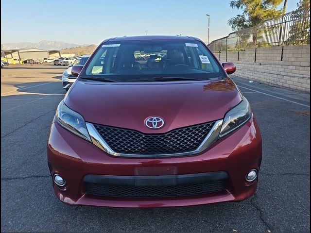 2015 Toyota Sienna SE Premium