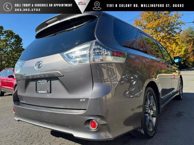 2015 Toyota Sienna SE Premium