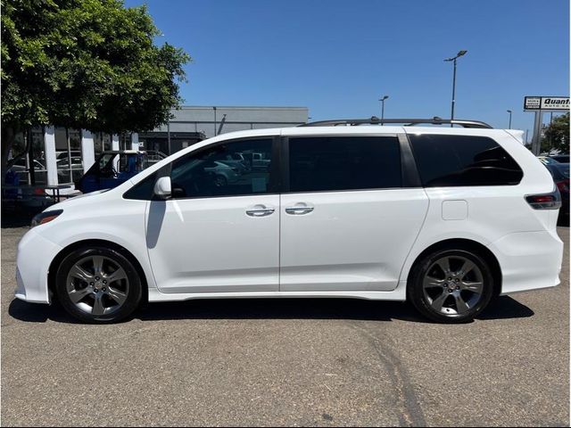 2015 Toyota Sienna SE Premium