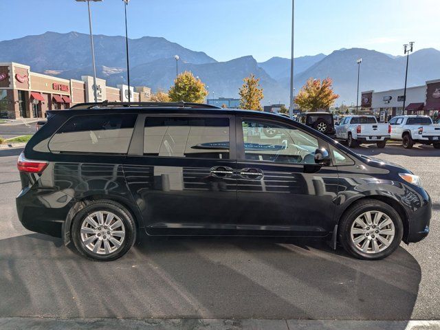 2015 Toyota Sienna 