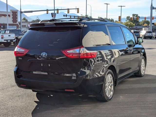 2015 Toyota Sienna 