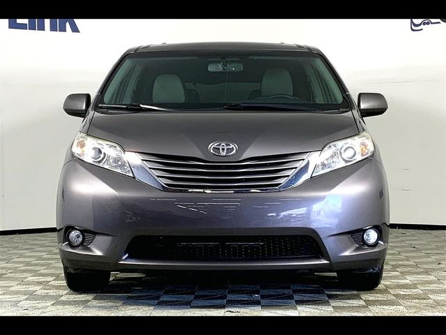 2015 Toyota Sienna XLE