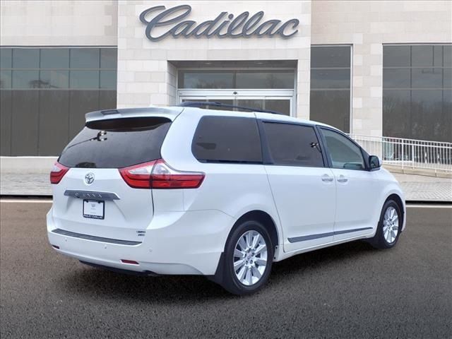 2015 Toyota Sienna 