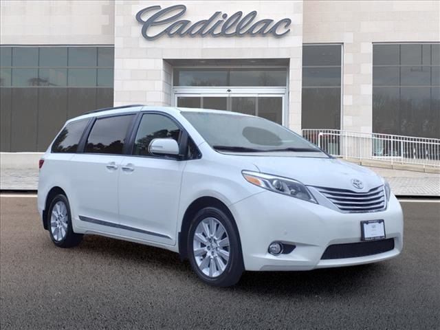 2015 Toyota Sienna 