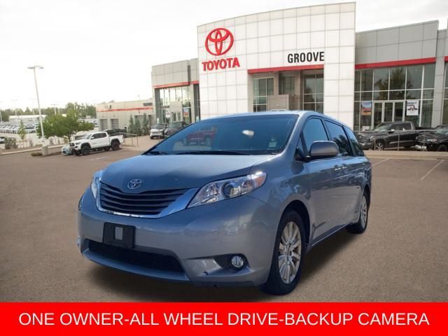 2015 Toyota Sienna 