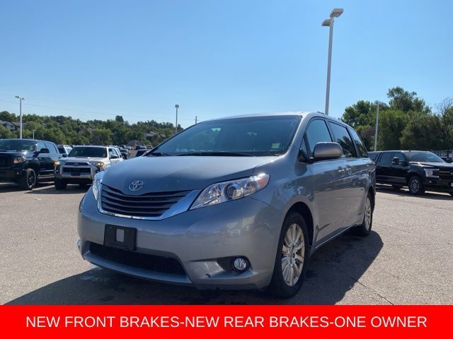 2015 Toyota Sienna 