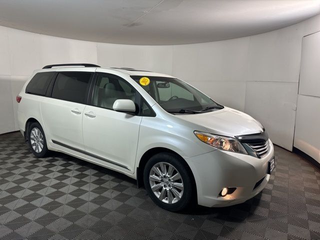 2015 Toyota Sienna XLE