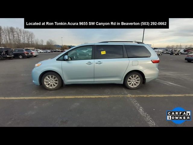 2015 Toyota Sienna 