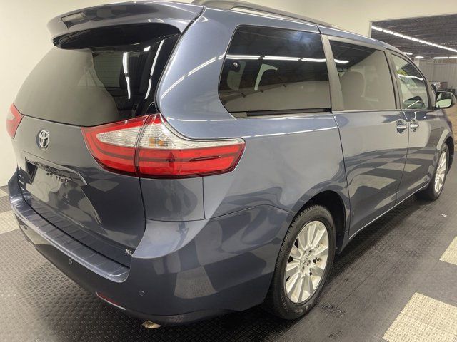 2015 Toyota Sienna XLE