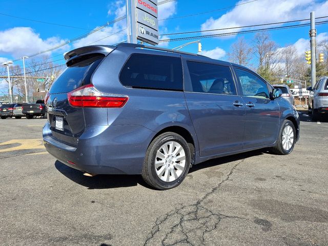 2015 Toyota Sienna XLE