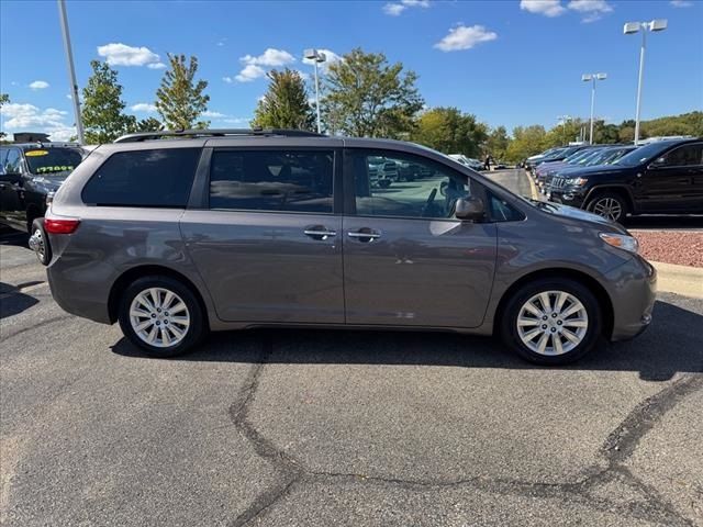 2015 Toyota Sienna 