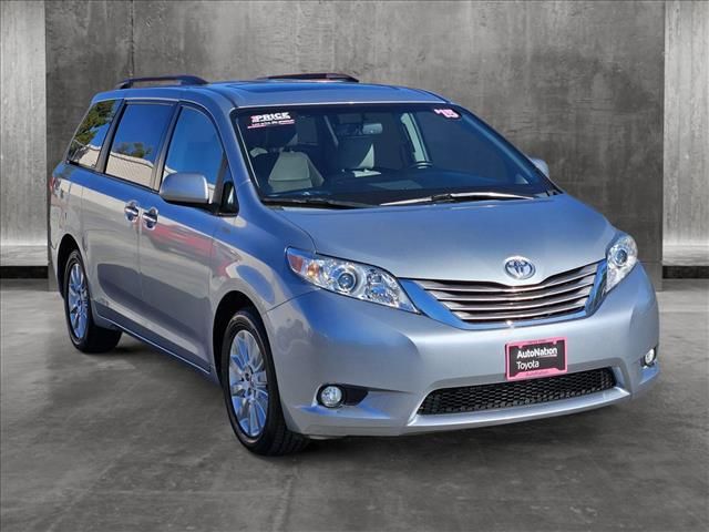 2015 Toyota Sienna XLE