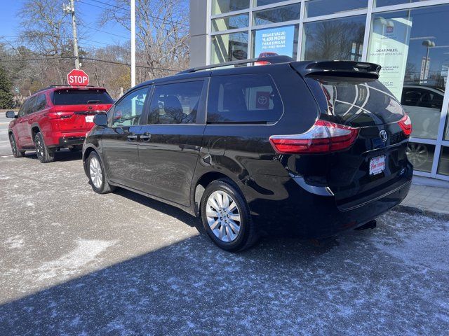 2015 Toyota Sienna XLE