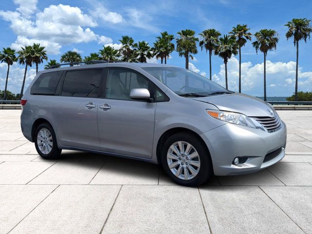 2015 Toyota Sienna XLE