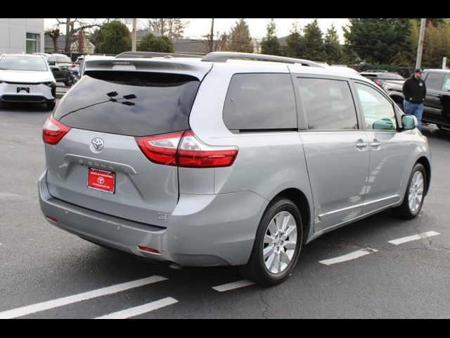 2015 Toyota Sienna 