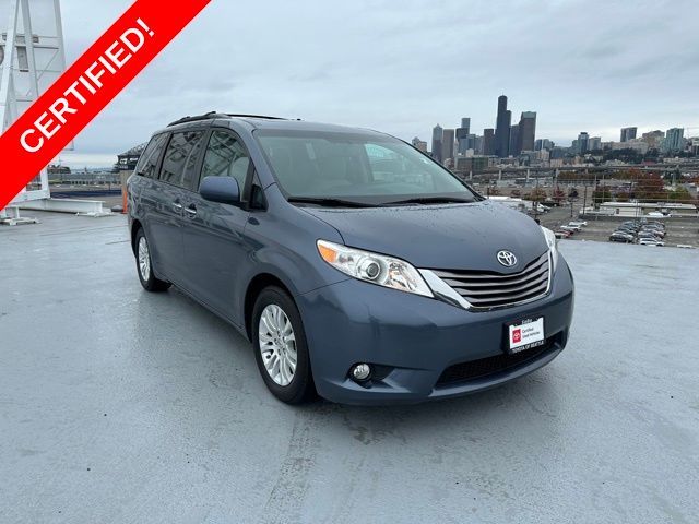 2015 Toyota Sienna 