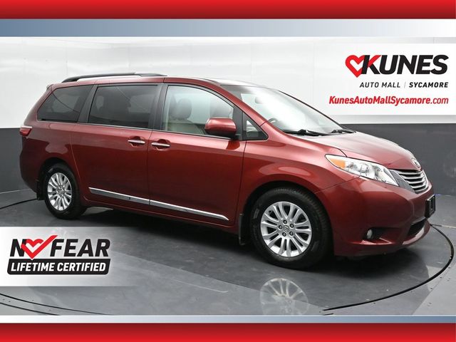 2015 Toyota Sienna 