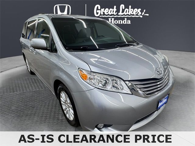 2015 Toyota Sienna 
