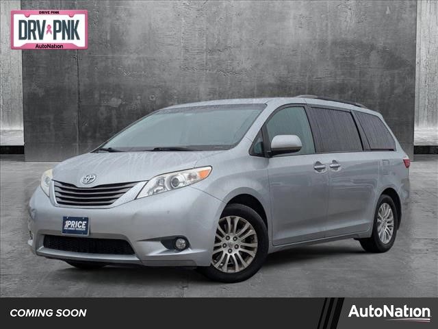 2015 Toyota Sienna XLE