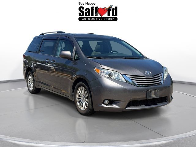 2015 Toyota Sienna XLE