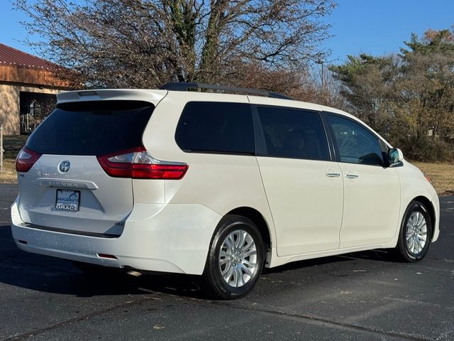 2015 Toyota Sienna XLE