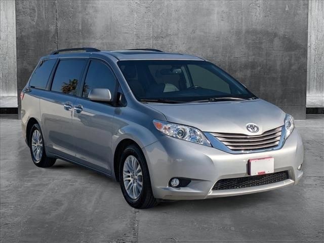 2015 Toyota Sienna XLE Premium