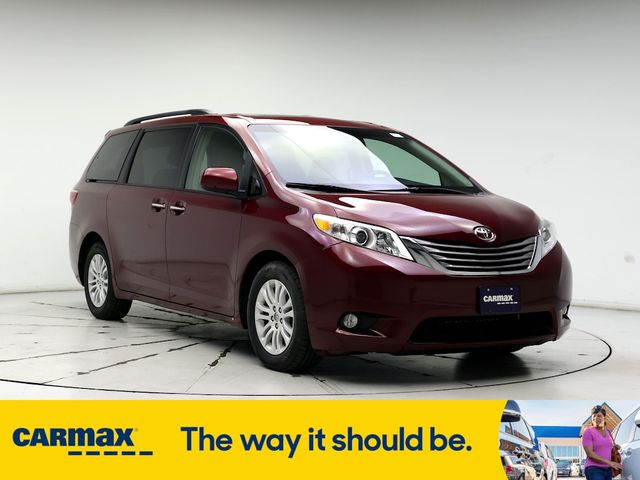 2015 Toyota Sienna XLE