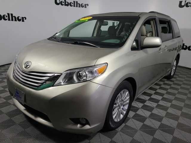 2015 Toyota Sienna XLE