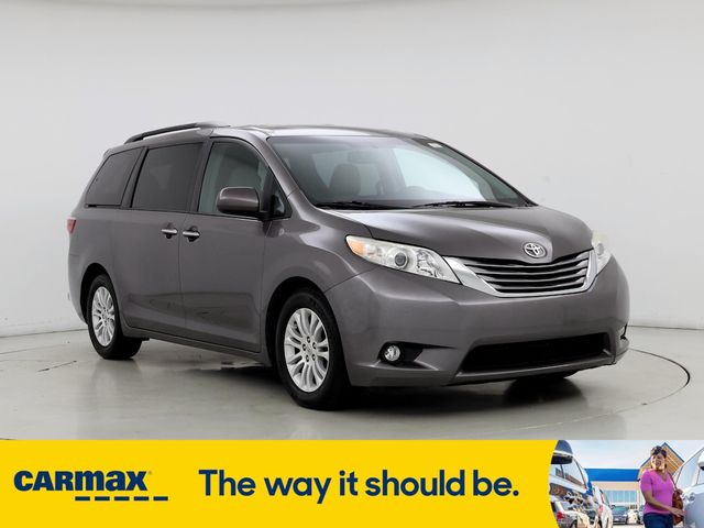 2015 Toyota Sienna XLE