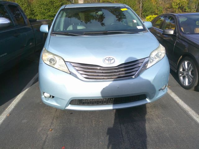 2015 Toyota Sienna XLE