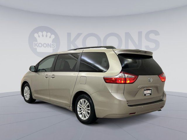 2015 Toyota Sienna XLE